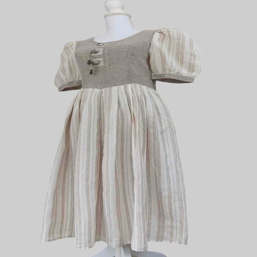 Robe autrichienne en lin
