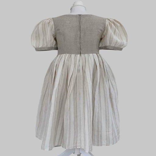 Robe autrichienne en lin