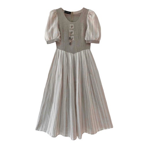 Robe autrichienne en lin