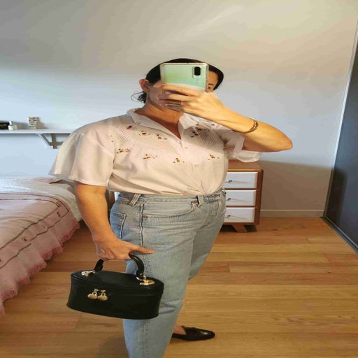 Top brodé