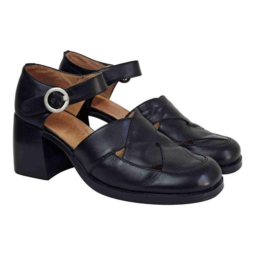 Babies en cuir 