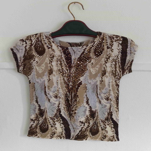 Sequined popcorn top