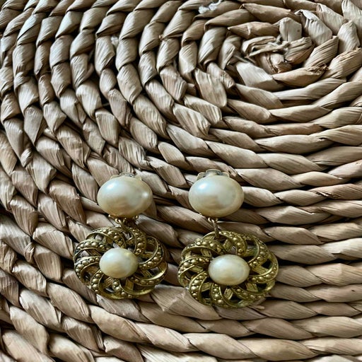 Clip earring