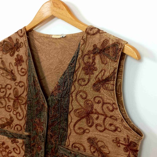 Sleeveless cotton vest