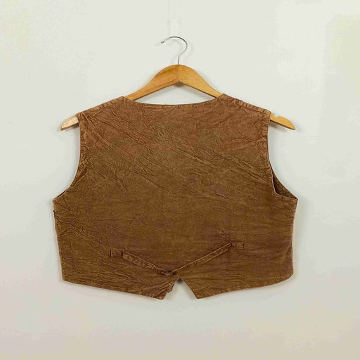 Sleeveless cotton vest