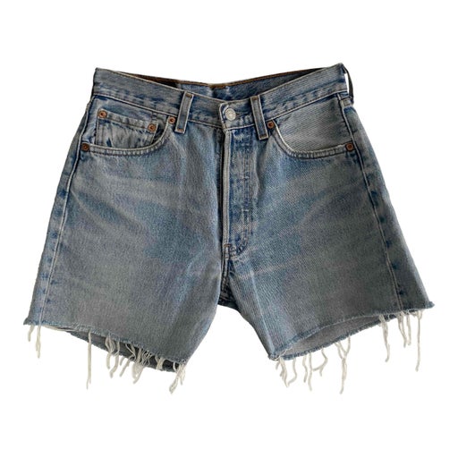 Short Levi’s 501