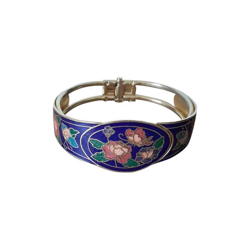 Flower cuff