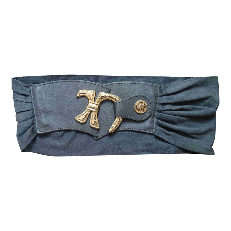 Wide belt