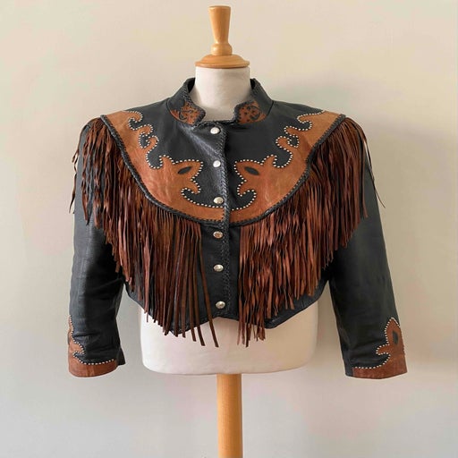 Veste en cuir frangée