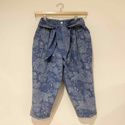 Pants and blouse set