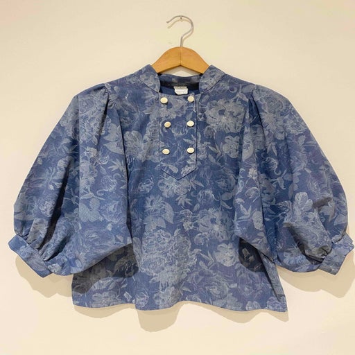 Pants and blouse set