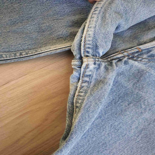 Jean Levi's 501 W27L32