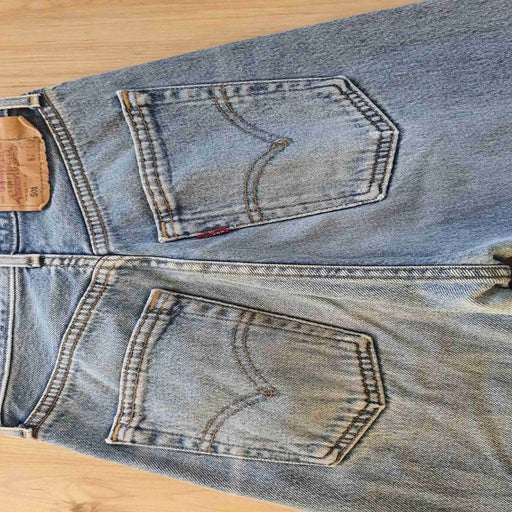 Jean Levi's 501 W27L32