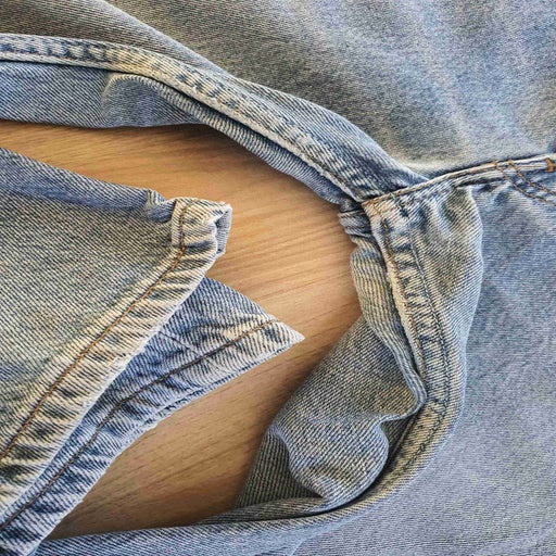 Jean Levi's 501 W27L32