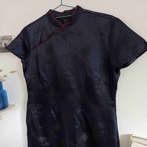 Chinese dress