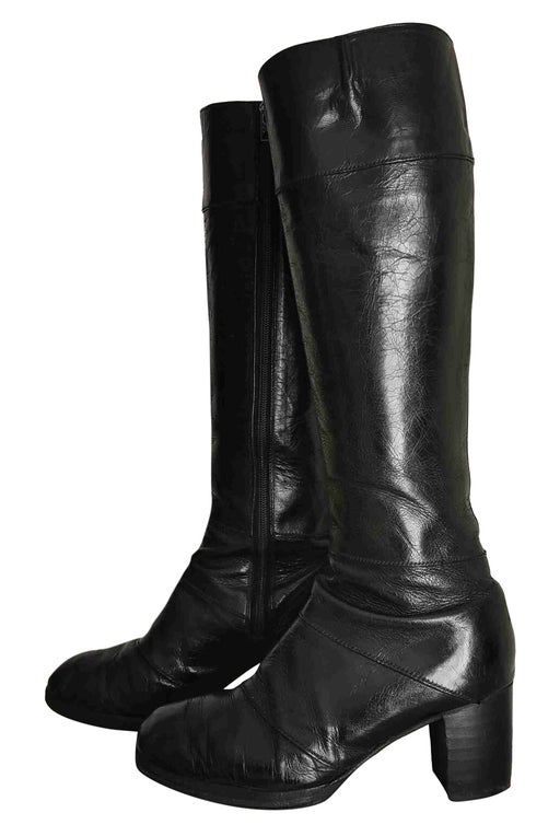 Leather boots