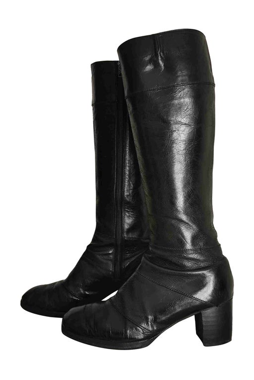 Leather boots