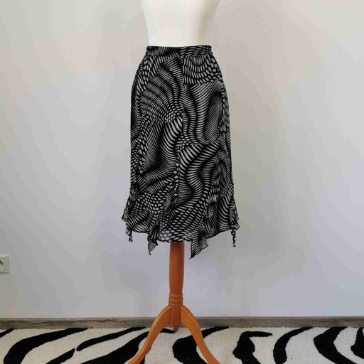 Patterned skirt