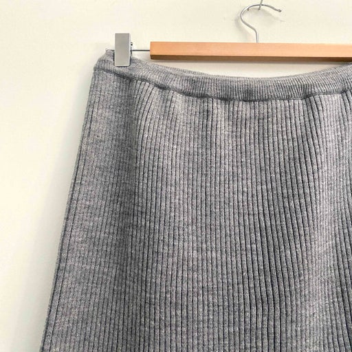 Knit skirt
