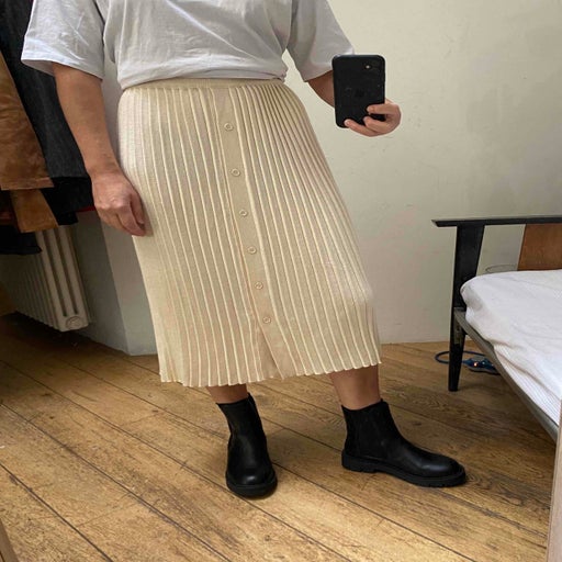 Knit skirt