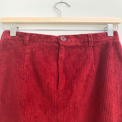 Straight velvet skirt