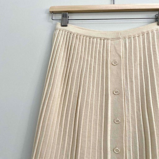 Knit skirt