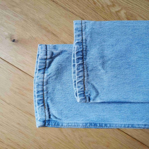 Jean Levi's 501 W27L34 