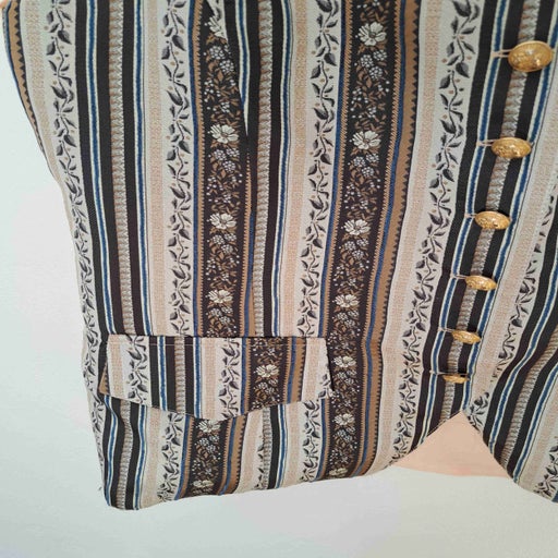 Provencal vest