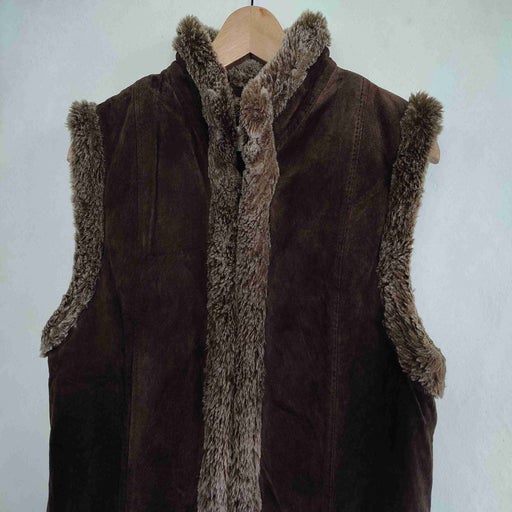 Suede sleeveless vest