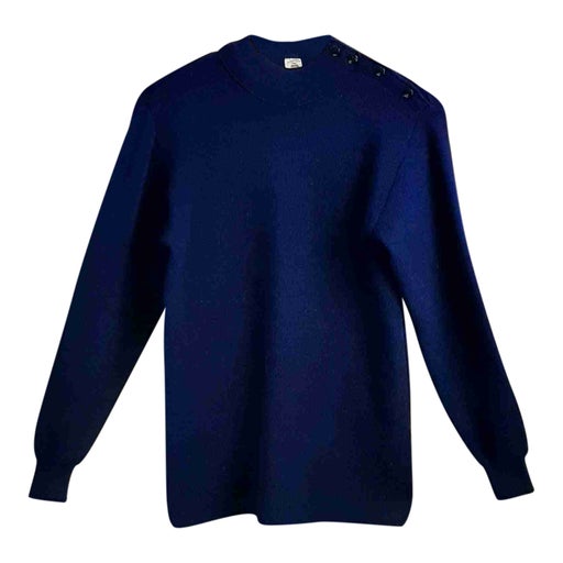 Woolen sweater