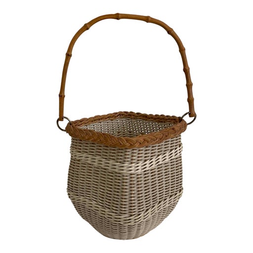 Two-tone wicker basket