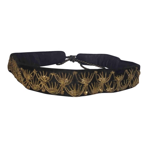 Embroidered velvet belt