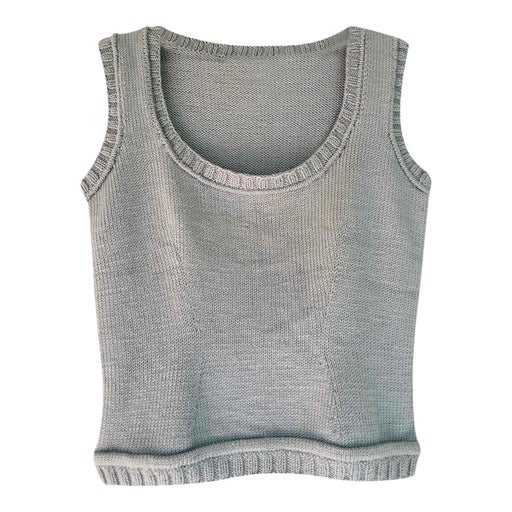 Sleeveless wool sweater