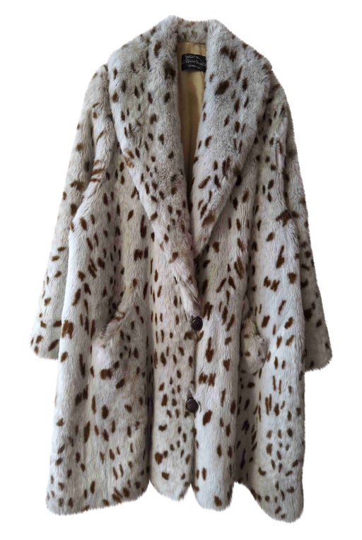 Short leopard coat