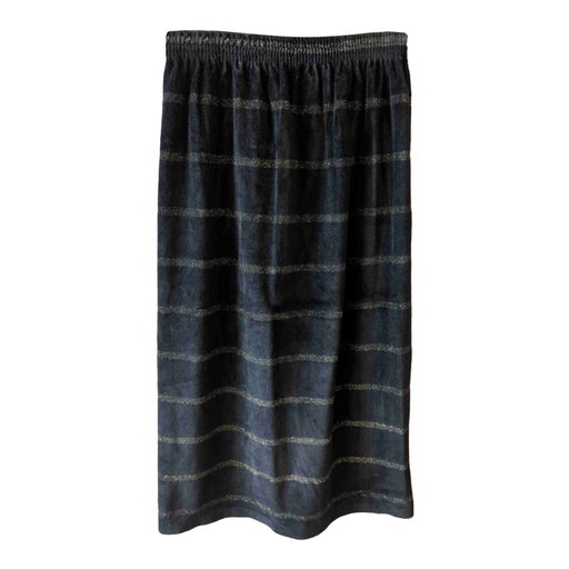 Long velvet skirt