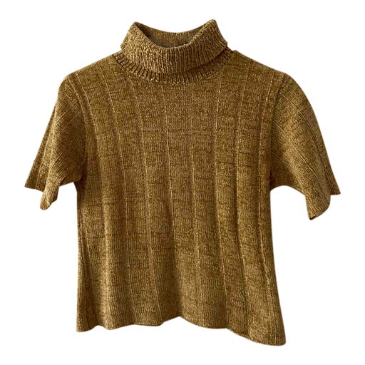 Wool crop top