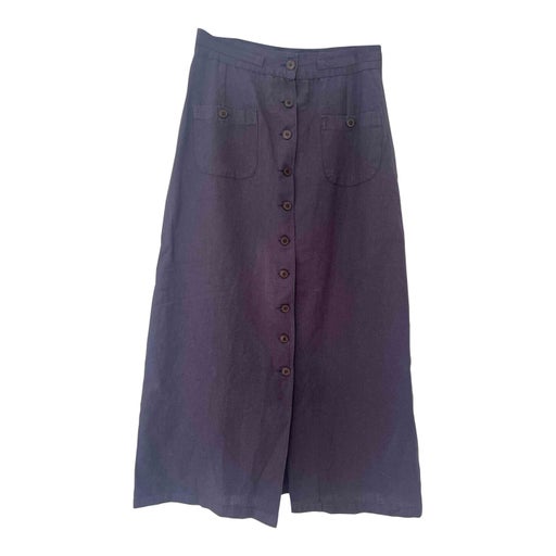 Long buttoned skirt