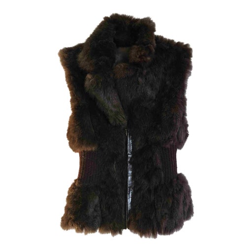 Sleeveless fur jacket