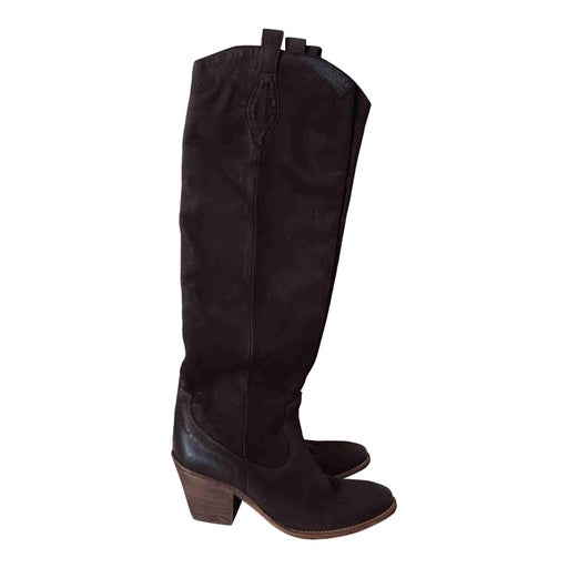 Leather boots