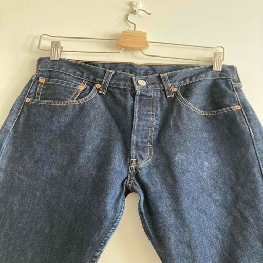 Levi's 501 W31L32 jeans. Original hem.