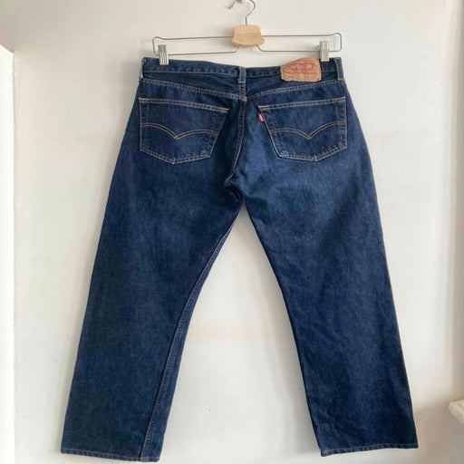 Levi's 501 W31L32 jeans. Original hem.