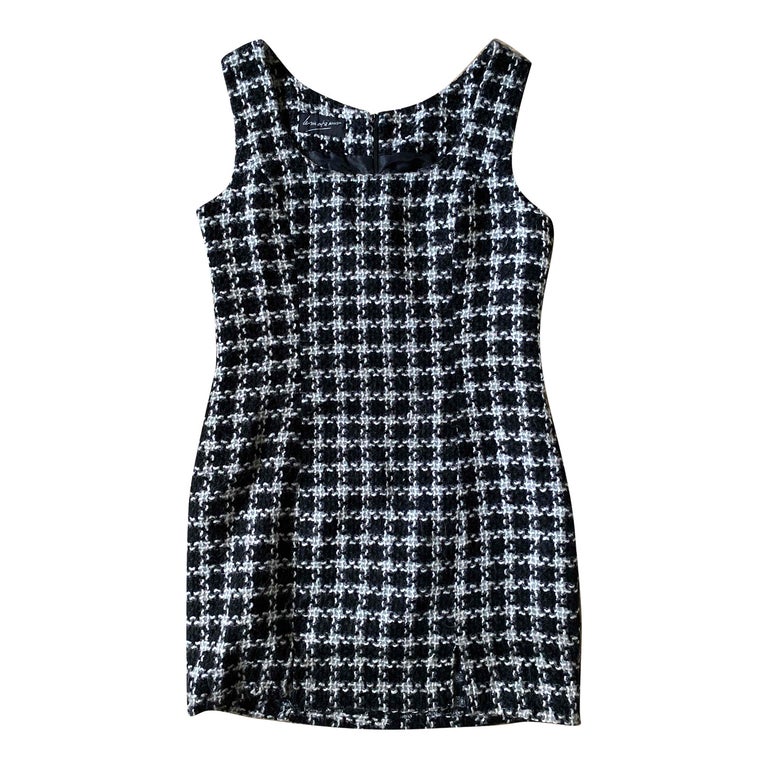 Short checked dress