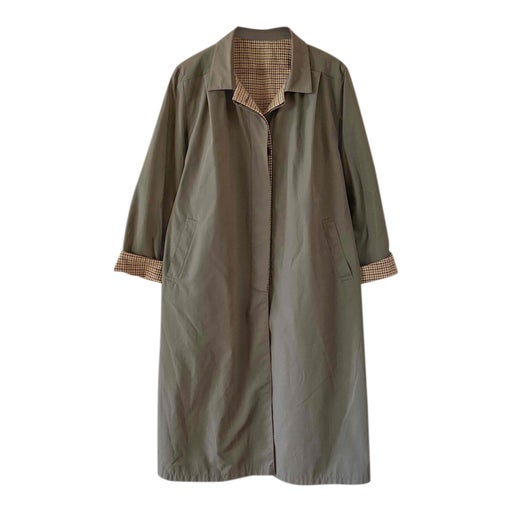 Reversible trench coat