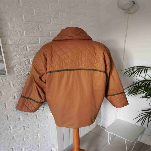 Quilted down jacket