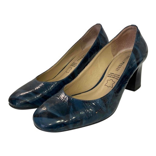 Leather pumps