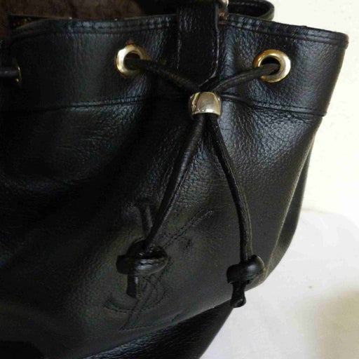 Sac seau yves saint laurent clearance