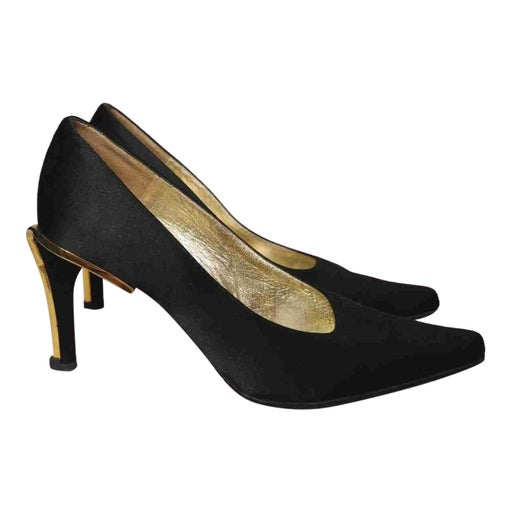 Charles Jourdan pumps