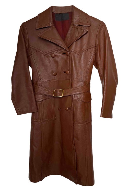 Fitted leather trench coat