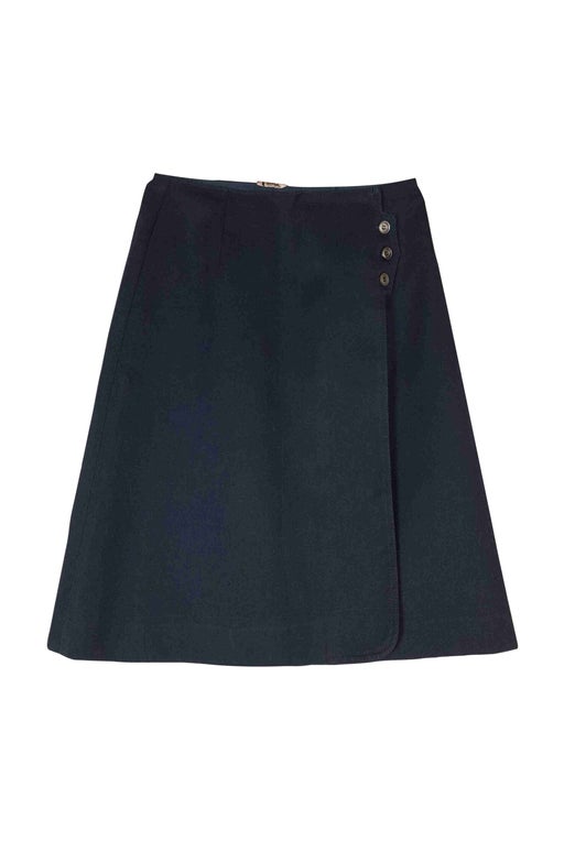 Short wrap skirt
