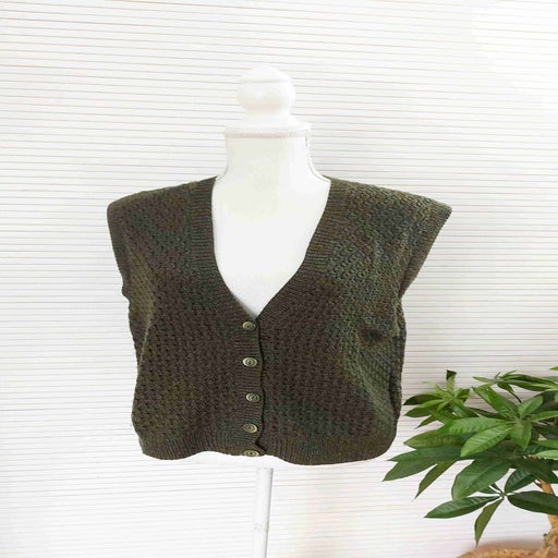 Sleeveless wool vest